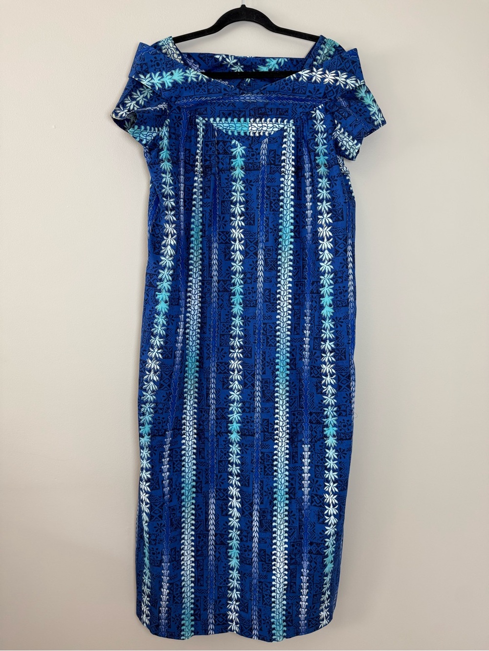 VTG 1950s Alfred Shaheen 'Tapa Lei' Muumuu Dress Signed Selvage Crest Label M